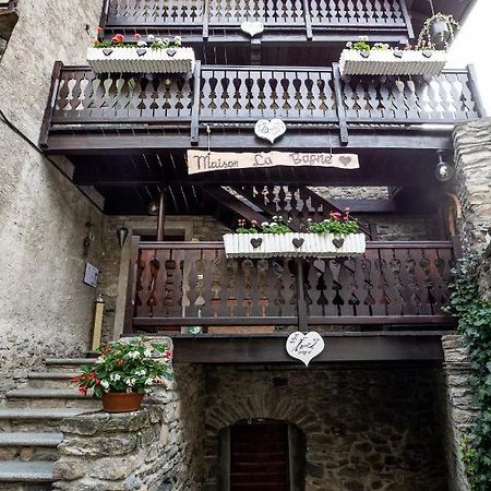 Maison La Bagne Aosta Exteriör bild